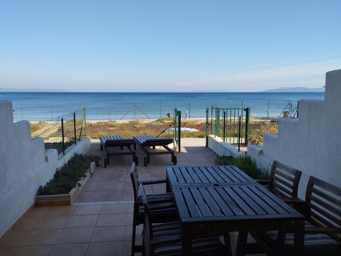 Le Surplage Hyeres Bagian luar foto