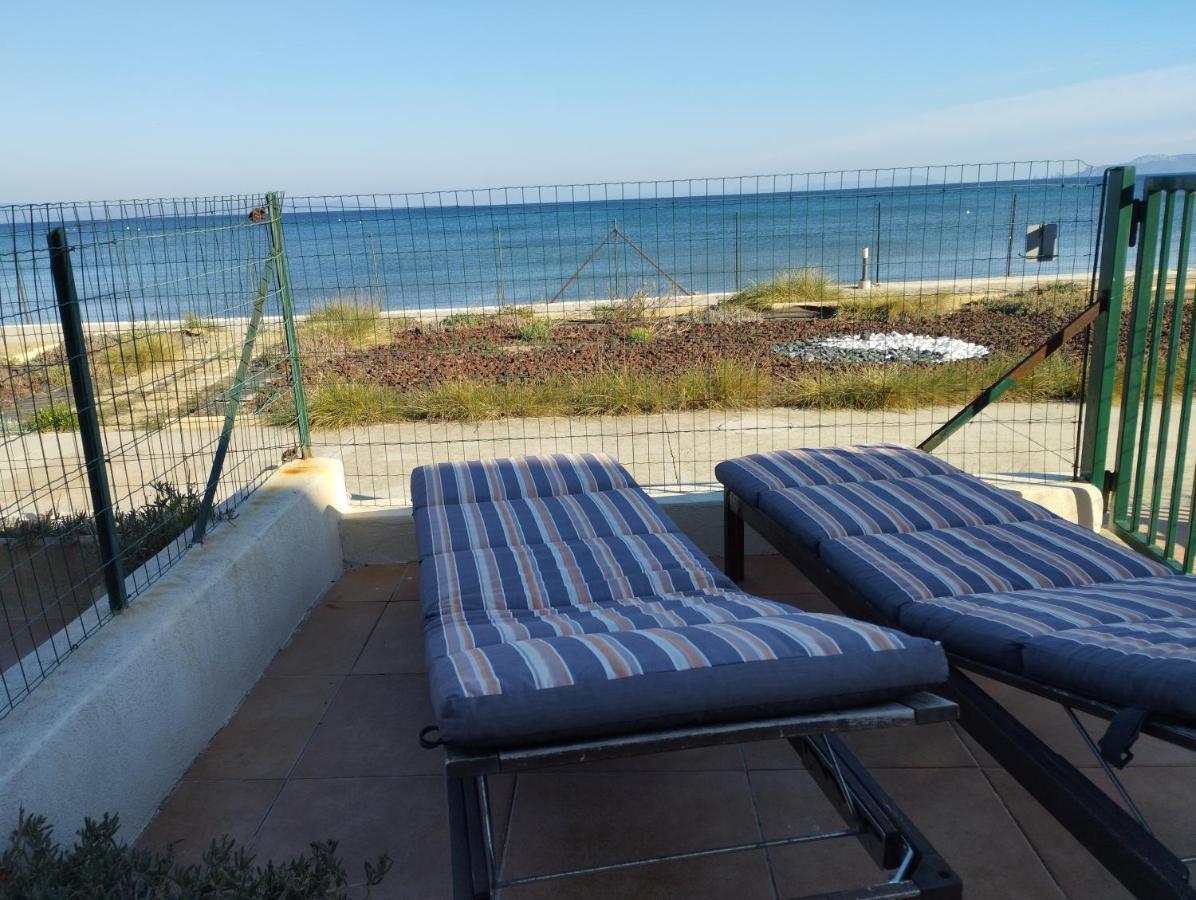 Le Surplage Hyeres Bagian luar foto